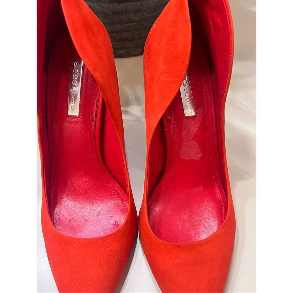BCBGeneration Women's Leather Pointed Toe Conrad Zip Heel Pumps Red Size 9.5 - Picture 4 of 6
